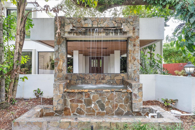 1240 Sw 14th Avenue - Photo 1