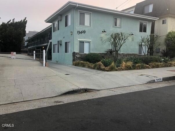 13429 13429 Camilla Street - Photo 1