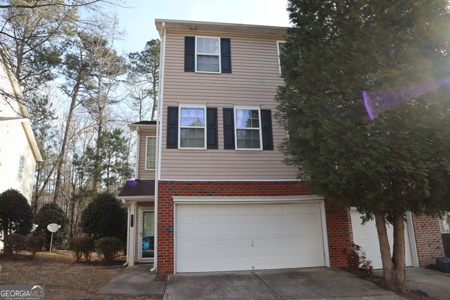 658 Providence Place Sw - Photo 1
