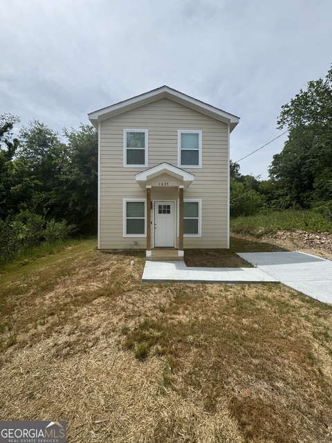 1635 2nd Street - Photo 1
