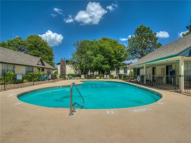 1703 E Lindsey Street - Photo 1