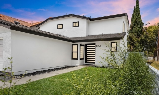 19701 Blythe Street - Photo 1