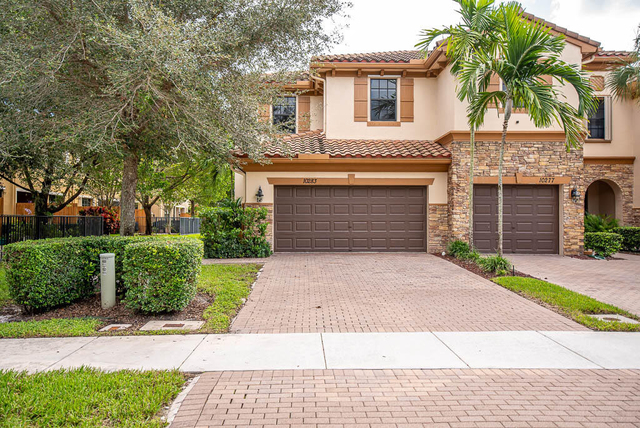 10283 Wellington Parc Drive - Photo 1