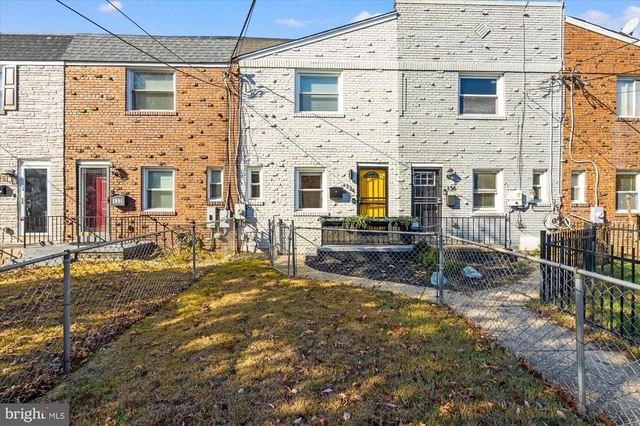 134 35th Street Ne - Photo 1