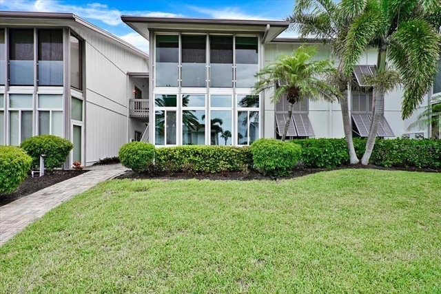 6046 W Peppertree Way - Photo 1
