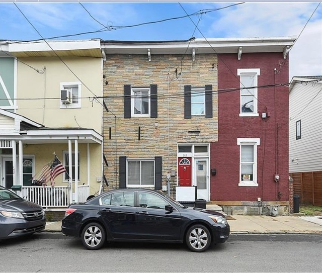 140 Home Street - Photo 1
