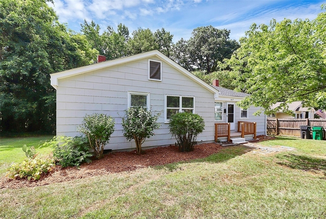 1825 Academy Street - Photo 1