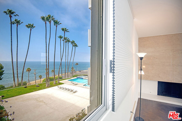 17366 W Sunset Boulevard - Photo 1