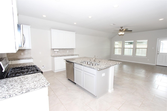 1303 Keaton Court - Photo 1