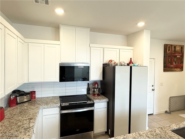 206 Freeport View Place - Photo 1