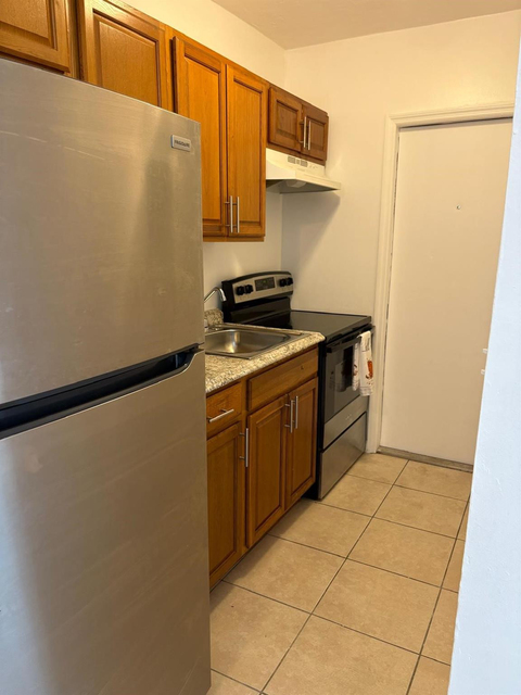 750 Nw 56th Street - Photo 1