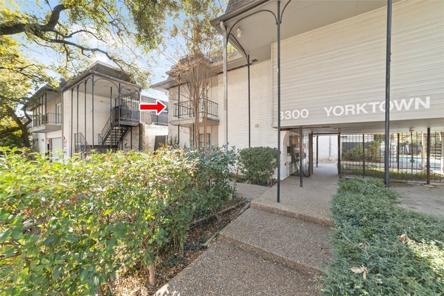 3300 Yorktown Street - Photo 1