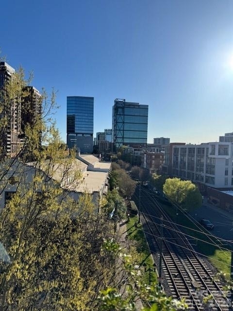115 E Park Avenue - Photo 1