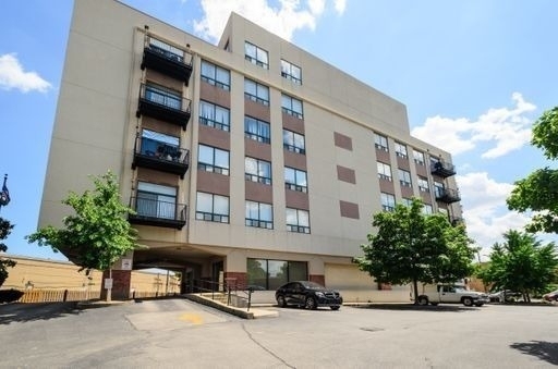 2451 W Howard Street - Photo 1