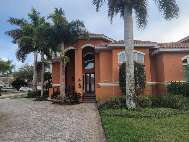 10209 Thurston Groves Boulevar - Photo 1