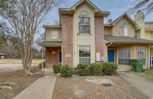 3946 Brandon Park Drive - Photo 1