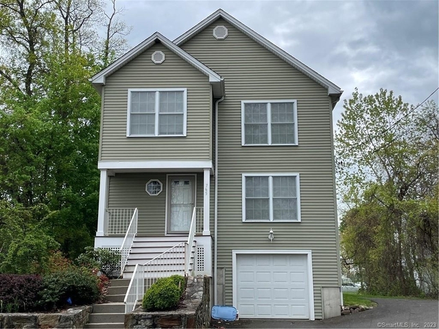 765 Hart Street - Photo 1