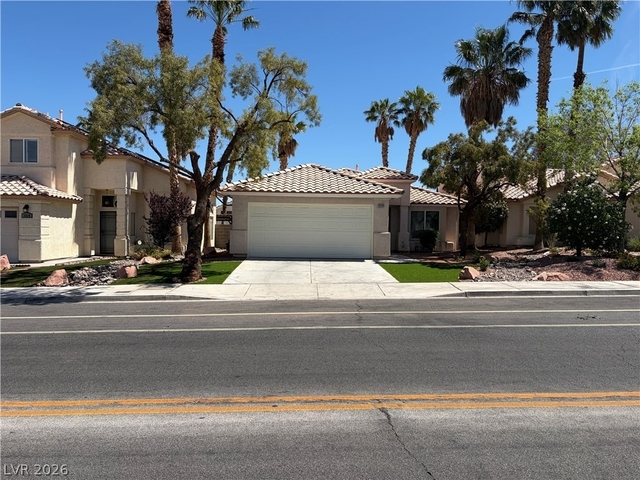 3224 N Campbell Road - Photo 1