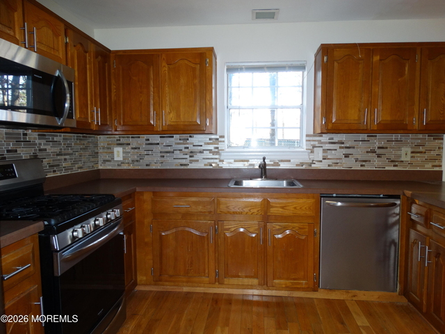 540 Davids Court - Photo 1