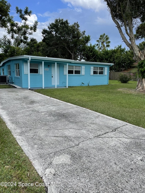 2659 Burns Avenue - Photo 1