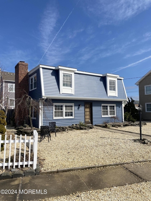 452 Marathon Court - Photo 1