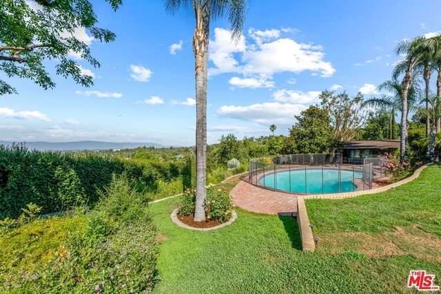 19621 Wells Drive - Photo 1