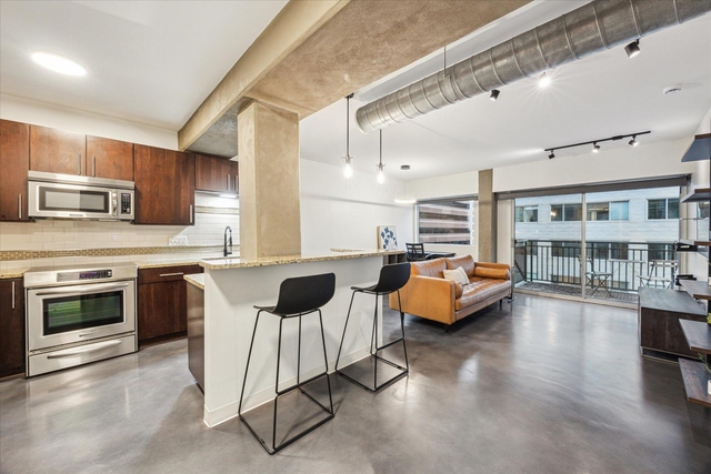 800 Brazos St - Photo 1