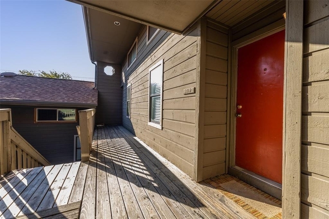 3506 Speedway - Photo 1