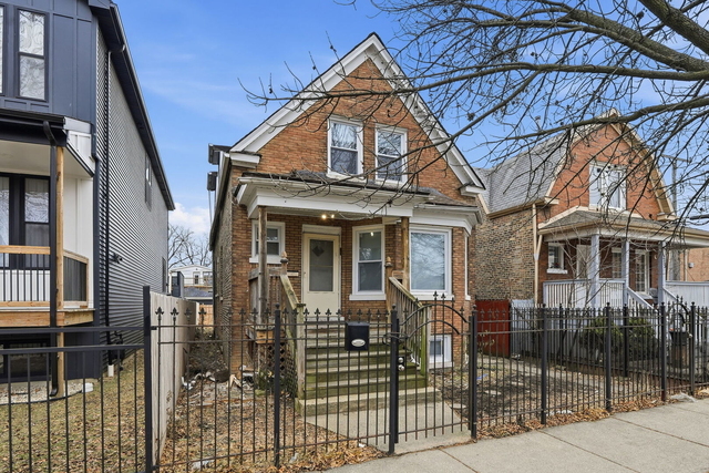 1217 N Harding Avenue - Photo 1