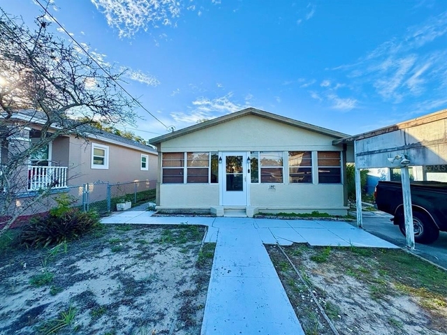524 E Lime Street - Photo 1