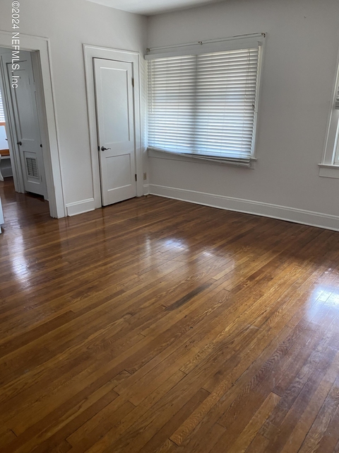 2359 College Street - Photo 1