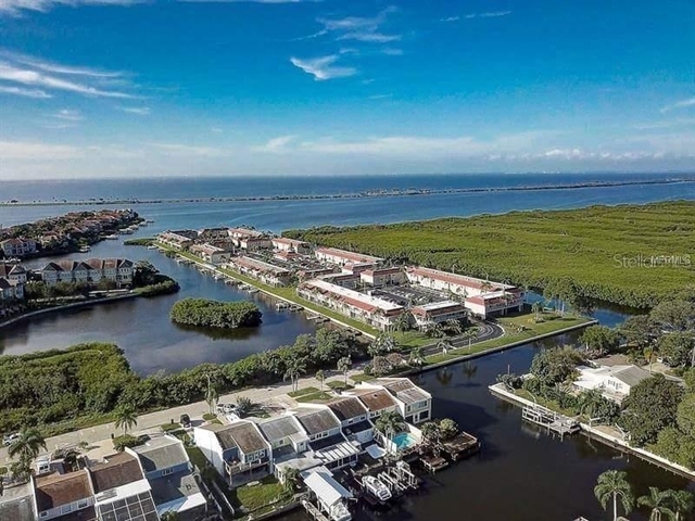 8822 Bay Pointe Drive - Photo 1
