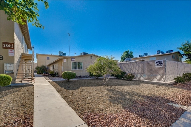 3841 Daisy Street - Photo 1