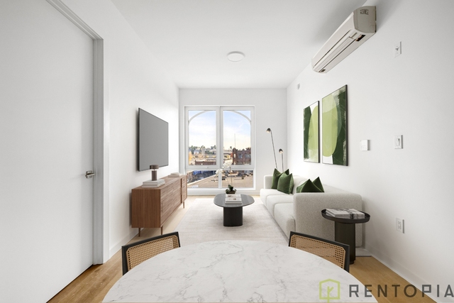 210 Greenpoint - Photo 1
