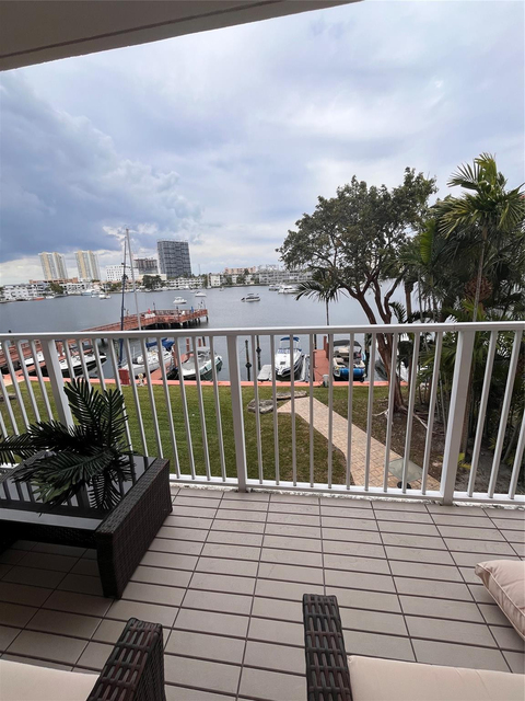 400 Golden Isles Drive - Photo 1