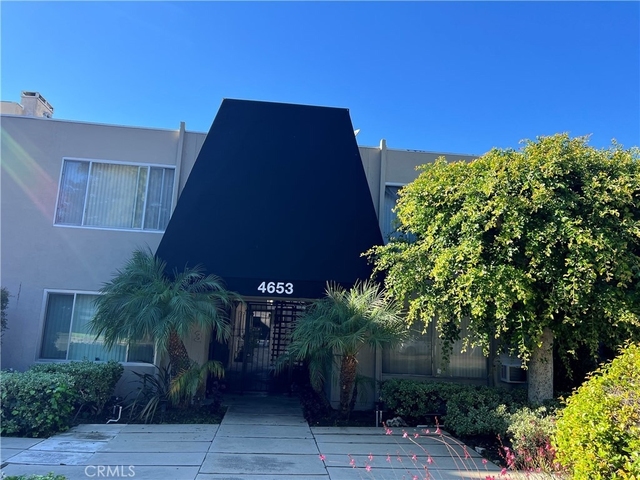 4653 Fulton Avenue - Photo 1