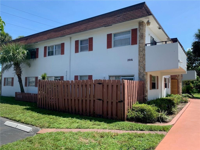 206 Sw 1st Street - Photo 1