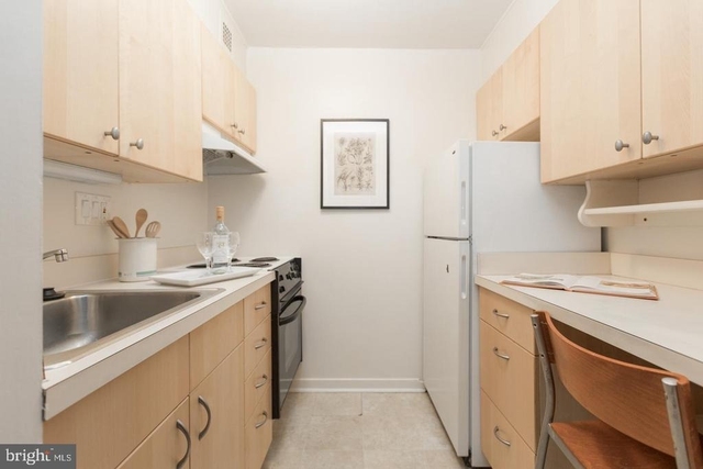 224 W Rittenhouse Square - Photo 1