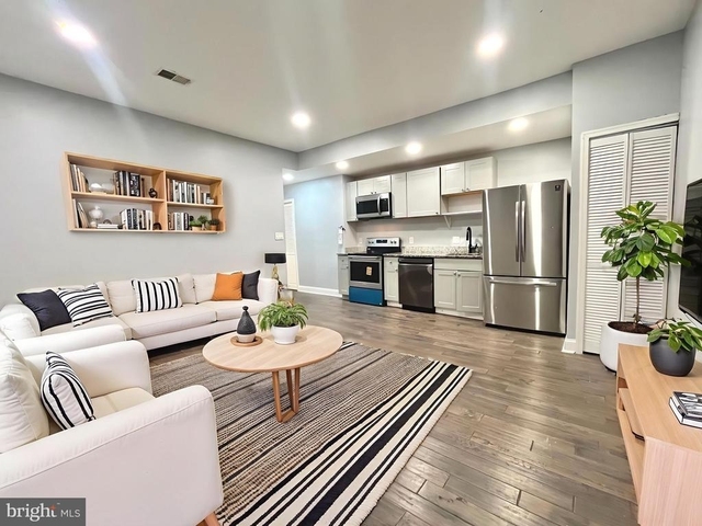 1222 Missouri Avenue Nw - Photo 1