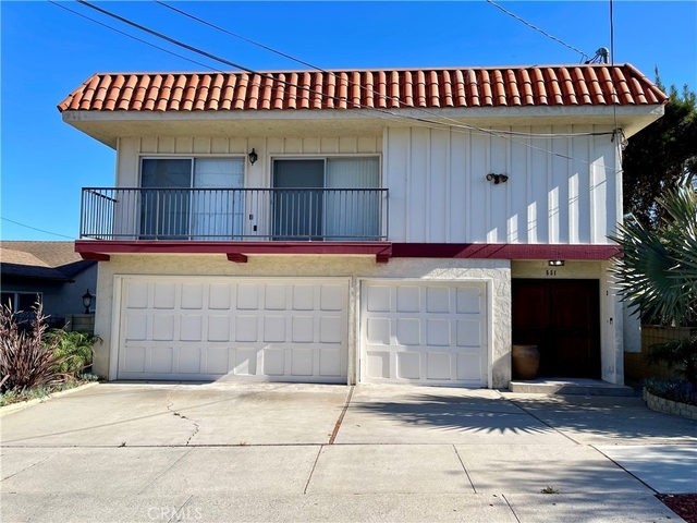551 W 40th - Photo 1