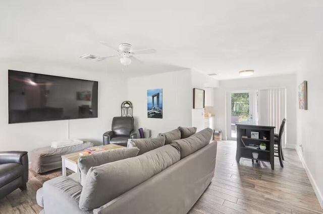 1519 Treemont Avenue - Photo 1