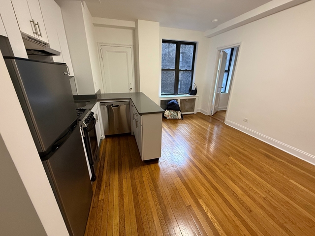 140 East 46th Street - Photo 1