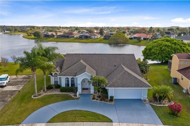 3913 Kiawa Drive - Photo 1