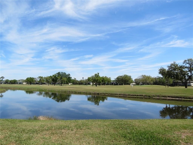 7193 W Country Club Drive N - Photo 1