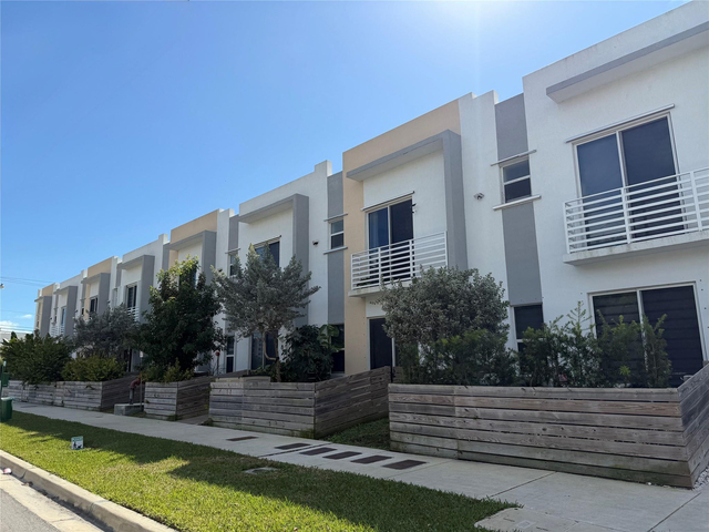 24650 Sw 129th Avenue - Photo 1