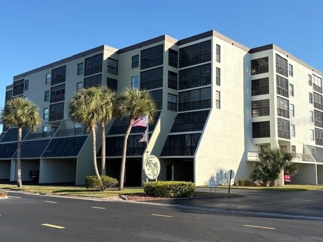 9860 62nd Terrace N - Photo 1