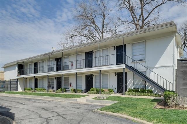 2808 Throckmorton Street - Photo 1