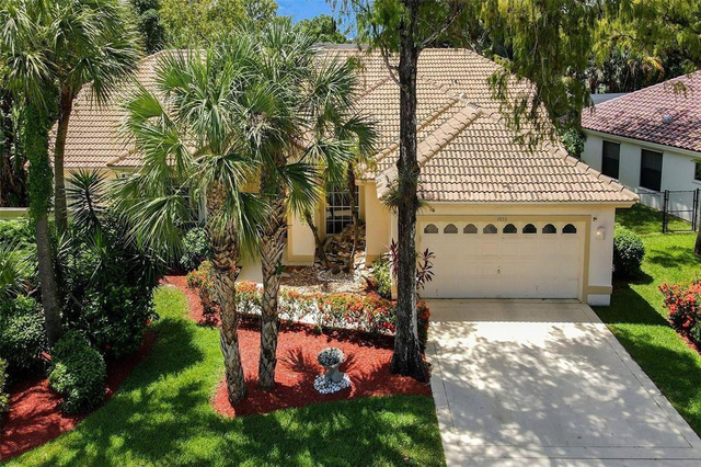 4853 Nw 66th Avenue - Photo 1
