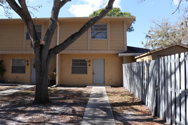 2016 S 10th Street - Photo 1