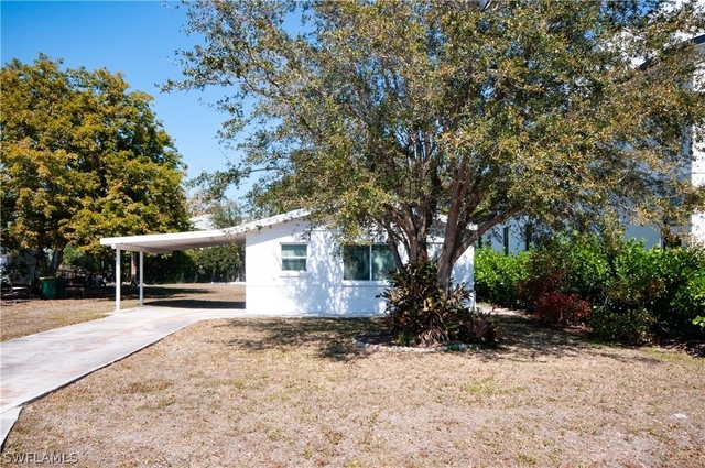 2685 Van Buren Avenue - Photo 1